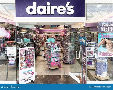 claires.com